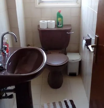 Gazde/Camere de închiriat Pambos Limassol